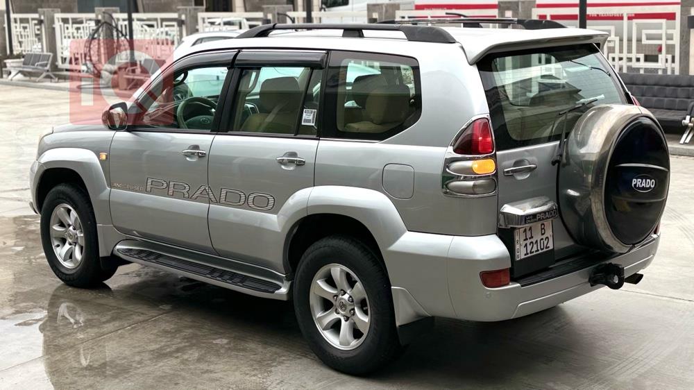 تۆیۆتا لاندكروزر پرادۆ